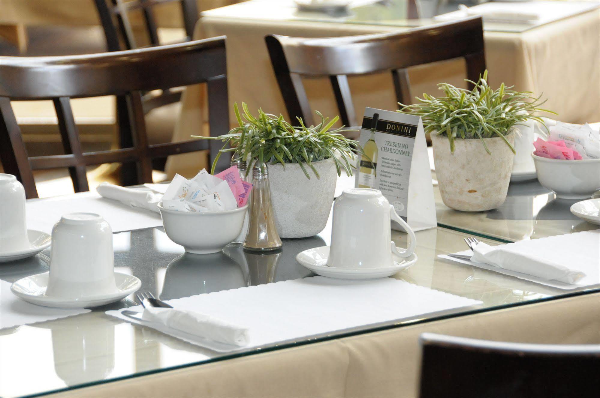 Admiral Inn Hamilton Ngoại thất bức ảnh